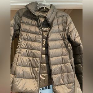 Uniqlo lightweight puffer jacket, dark brown, size medium